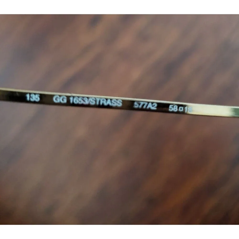 Gucci flawed retro